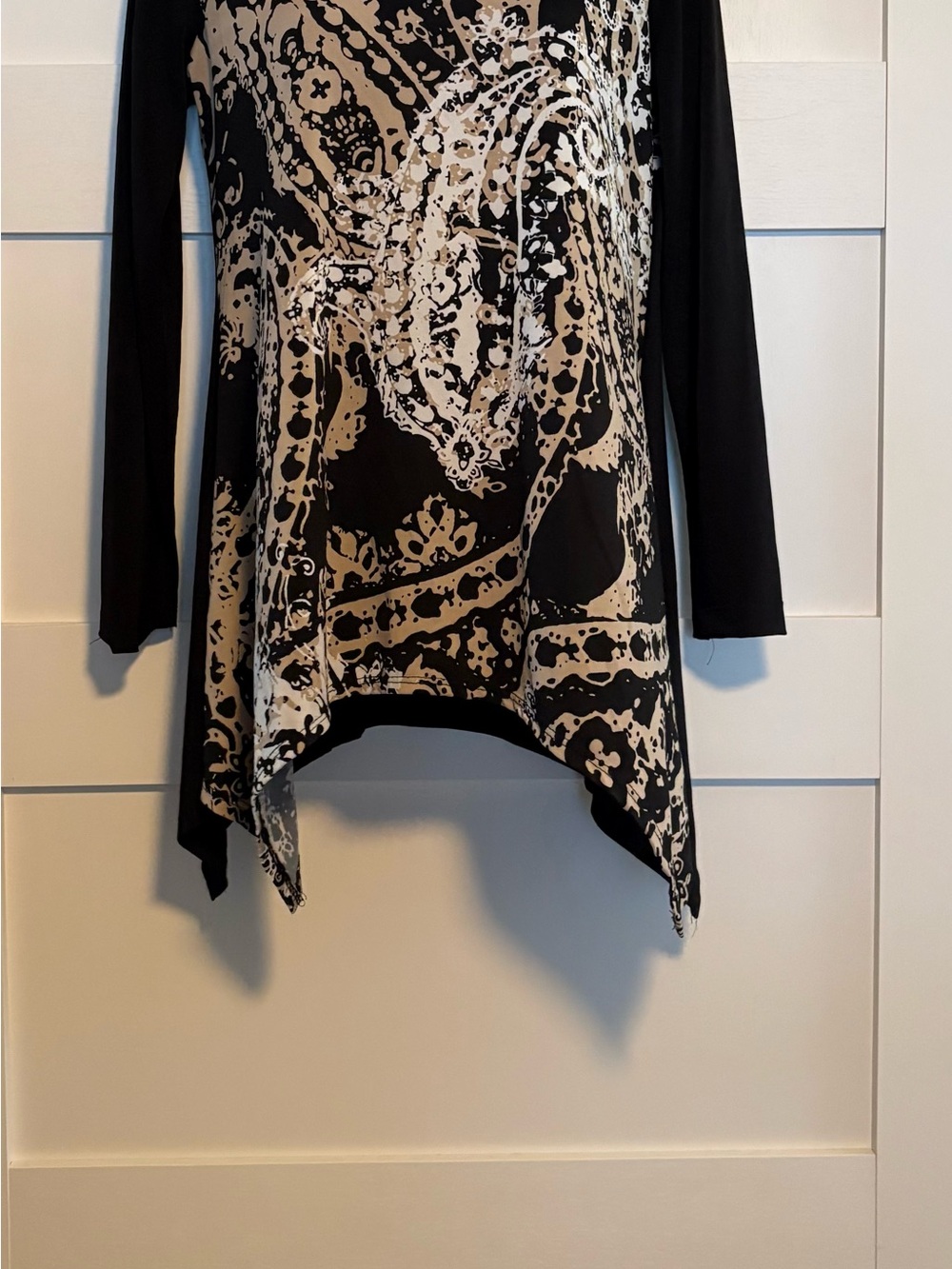 Sunny Leigh Black and Cream Abstract Handkerchief-Hem Tunic
